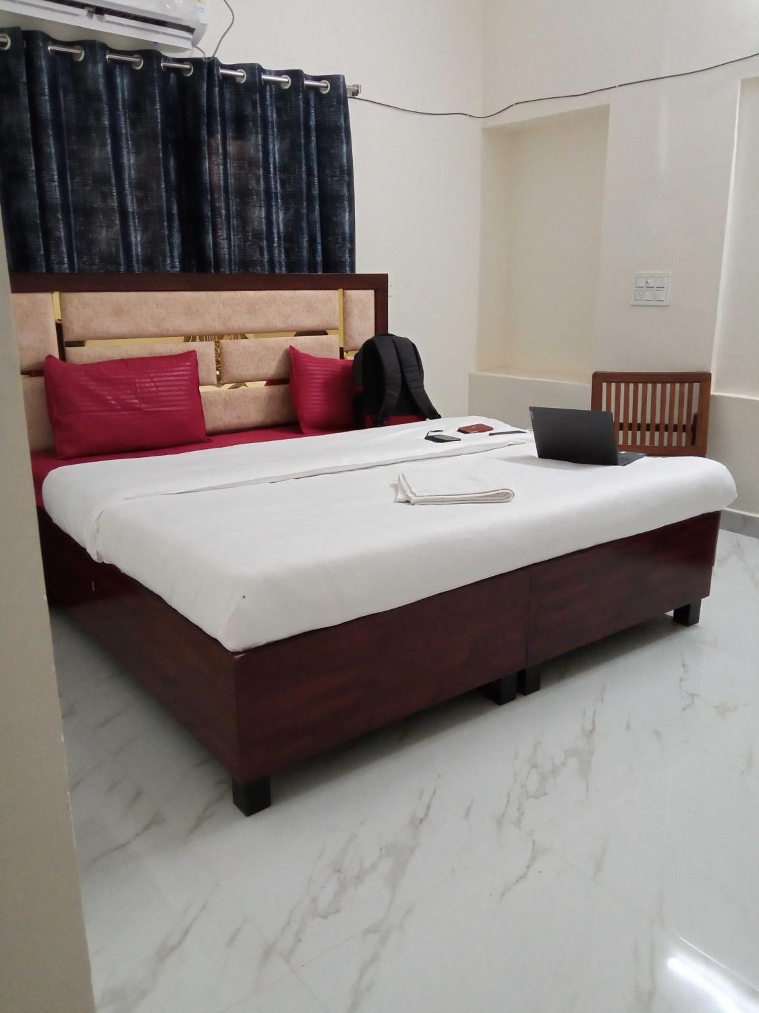 Zora Park Luxury Rooms Visakhapatnam Eksteriør bilde